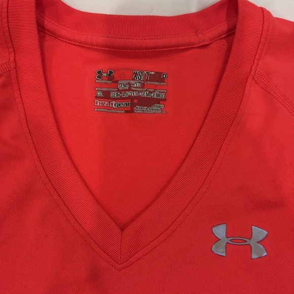 Under Armour Women's V-Neck Top - Picture 2 of 3